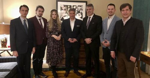 Escobar danas sa članovima Predsjedništva BiH, već se susreo sa poslovnim liderima Escobar danas sa članovima Predsjedništva BiH, već se susreo sa poslovnim liderima