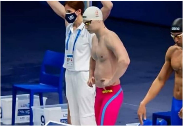 Srpski plivač postao šampion Amerike, slavio sa tri prsta FOTO