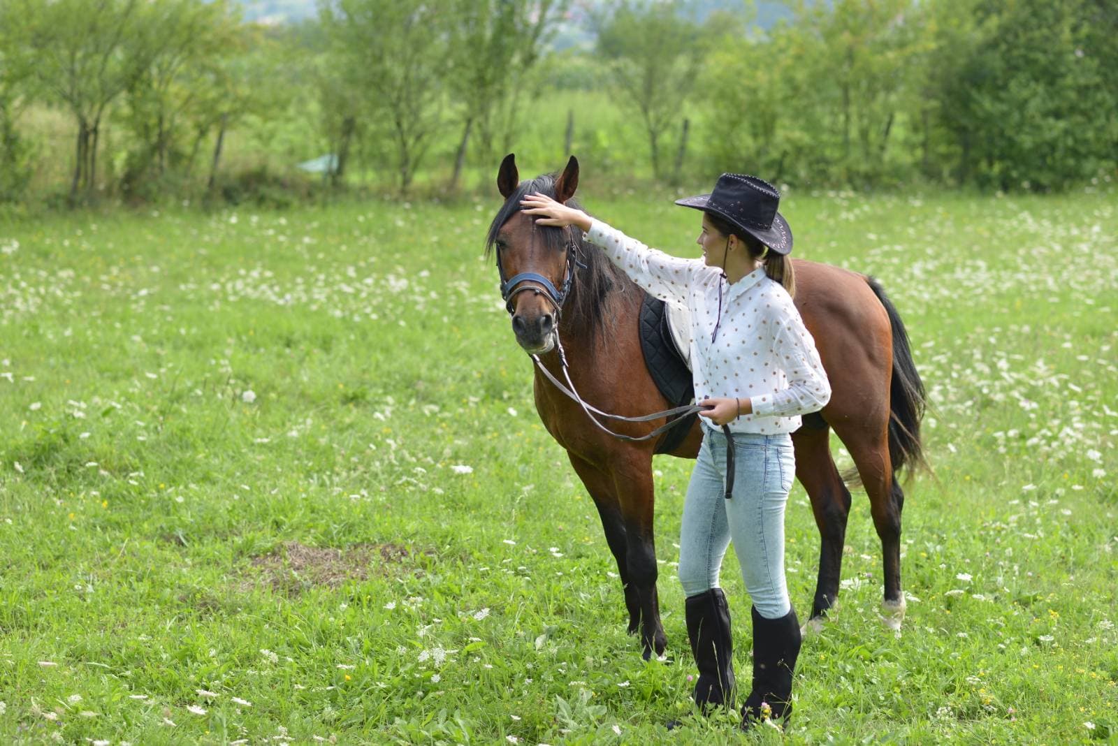 Na Borici u subotu fotografisanje dama na konjima