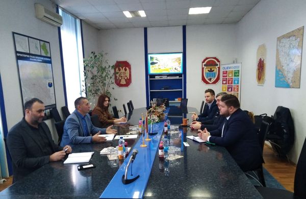 U opštini Ljubinje potpisan Memorandum o saradnji sa slovačkom kompanijom “Credo RS invest”. U opštini Ljubinje potpisan Memorandum o saradnji sa slovačkom kompanijom “Credo RS invest”.