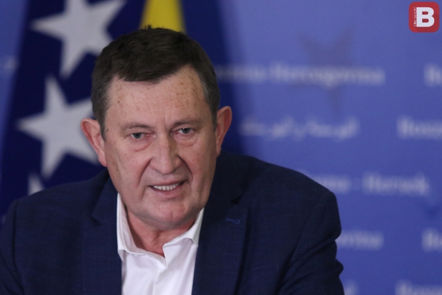 Vlasti na nivou BiH nesposobne da dogovore trasu autoputa Sarajevo-Beograd Vlasti na nivou BiH nesposobne da dogovore trasu autoputa Sarajevo-Beograd