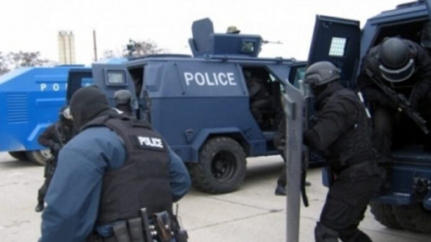 Policijska akcija u Štrpcu: 10 osoba lišeno slobode