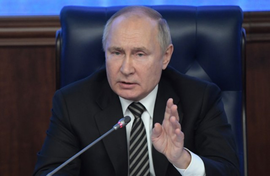 Nova pravila za Putinov press: Samo 500, tri PCR testa