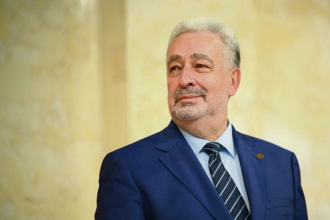 Krivokapić: Pregovaralo se tajno, nova vlada bila praktično formirana; strpljivo čekam potpisivanje Temeljnog ugovora Krivokapić: Pregovaralo se tajno, nova vlada bila praktično formirana; strpljivo čekam potpisivanje Temeljnog ugovora