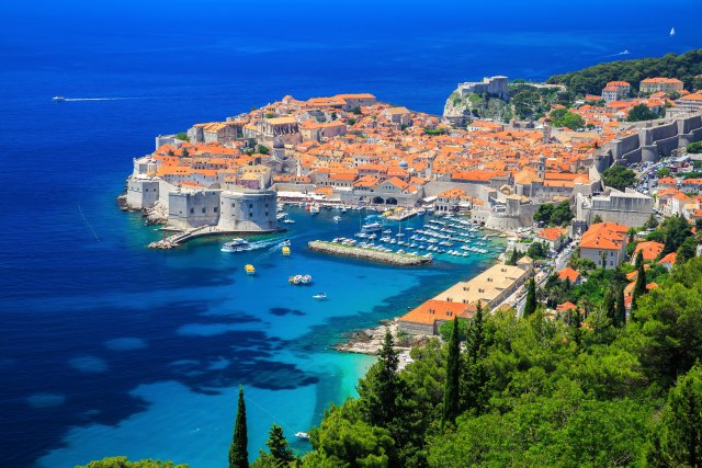 U Dubrovniku oboren rekord; brojni kupači na najpopularnijoj plaži