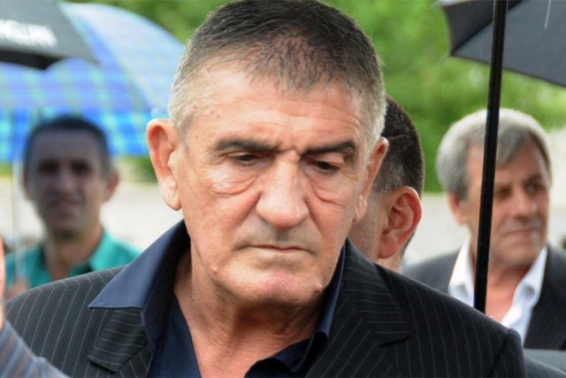 Zašto još uvijek javnost ne zna zašto je uhapšen pa pušten Brano Mićunović Zašto još uvijek javnost ne zna zašto je uhapšen pa pušten Brano Mićunović