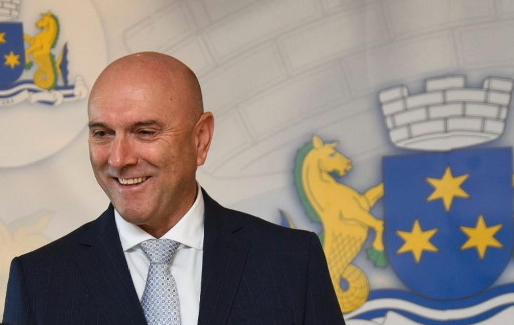 Carević odlazi sa čela Budve: Najponosniji sam na borbu za svetosavlje Carević odlazi sa čela Budve: Najponosniji sam na borbu za svetosavlje