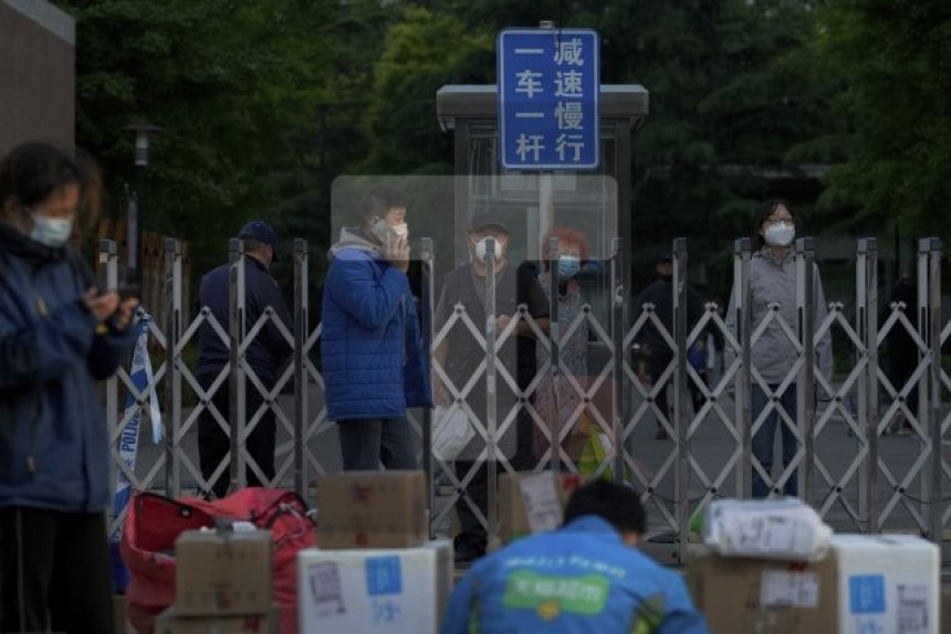 Nove restrikcije: Peking zatvara sve škole zbog virusa