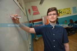 Učenik Andrej Krčmar iz Banjaluke okićen brojnim medaljama i podrškom