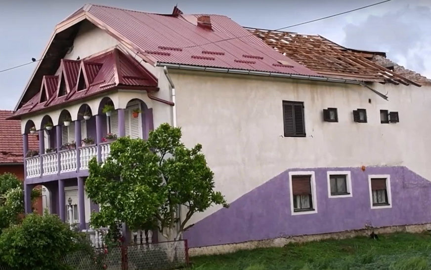 Uništeni usjevi, automobili, porodične kuće u Hrvatskoj (Video, foto)