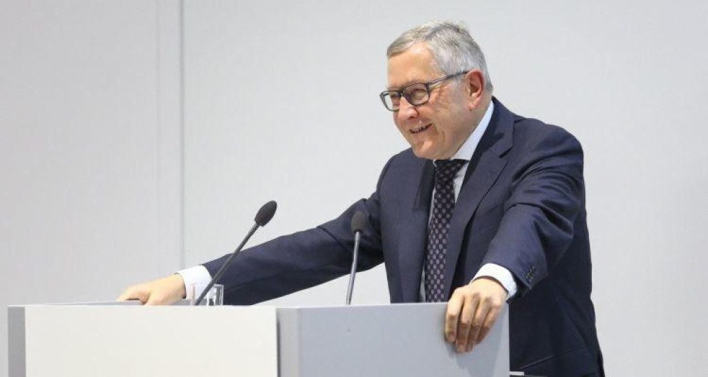 Klaus Regling (ESM): Rast će ove godine biti znatno manji nego što smo očekivali Klaus Regling (ESM): Rast će ove godine biti znatno manji nego što smo očekivali