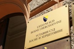 Vlast u RS donosila neobavezujuće akte računajući na „podršku“ ustavnog suda BiH