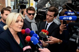 Marin le Pen se povlači Marin le Pen se povlači