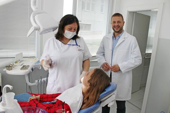 Lopare: Nabavljena nova stomatološka stolica u Domu zdravlja Lopare: Nabavljena nova stomatološka stolica u Domu zdravlja