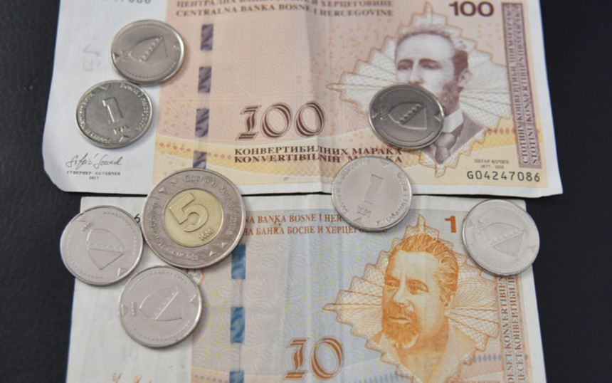 Inflacija guta sve pred sobom, građani očekuju pomoć Inflacija guta sve pred sobom, građani očekuju pomoć