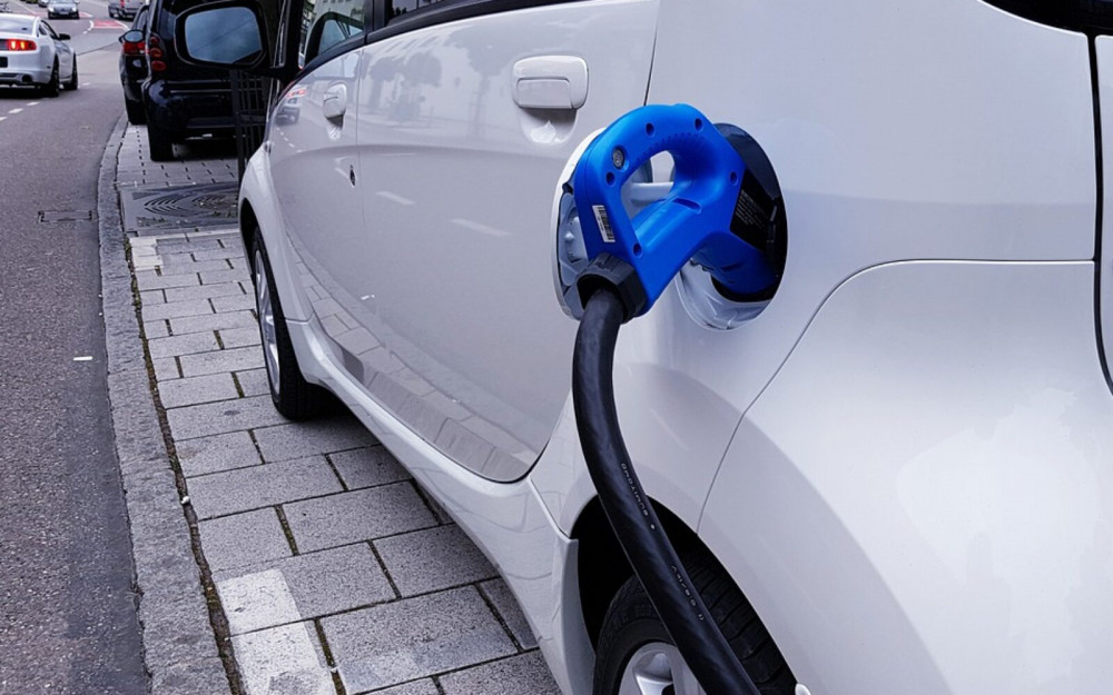 Brišu carinu na električna auta Brišu carinu na električna auta