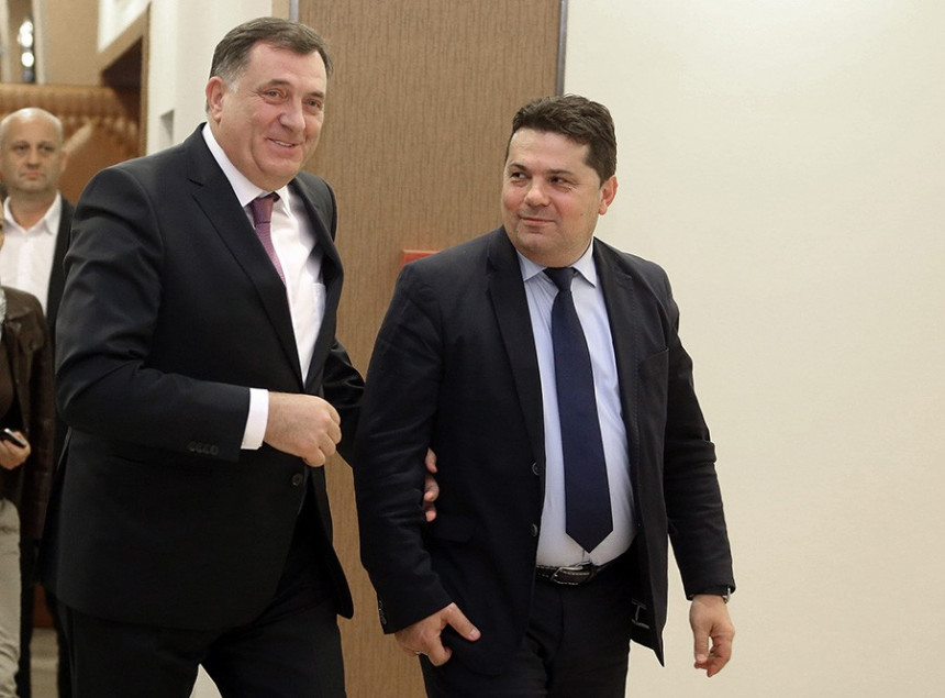 Evo zbog čega Stevandić nije dao blanko podršku Dodiku