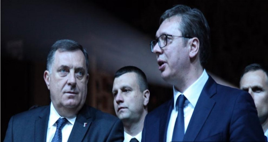 Dodikovi plaćenici ponovo udaraju na predsjednika Vučića