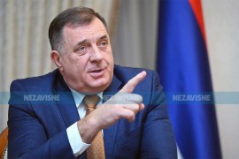 Dodik: Osim što se lažno predstavlja, Šmit iznosi netačne tvrdnje Dodik: Osim što se lažno predstavlja, Šmit iznosi netačne tvrdnje