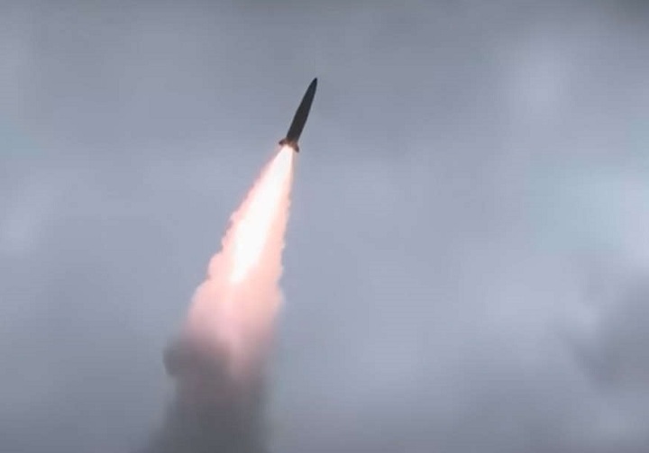 Pjongjang ispalio dvije rakete sa zapadne obale: Na Korejskom poluostrvu napeto zbog vojnih vježbi SAD i Južne Koreje