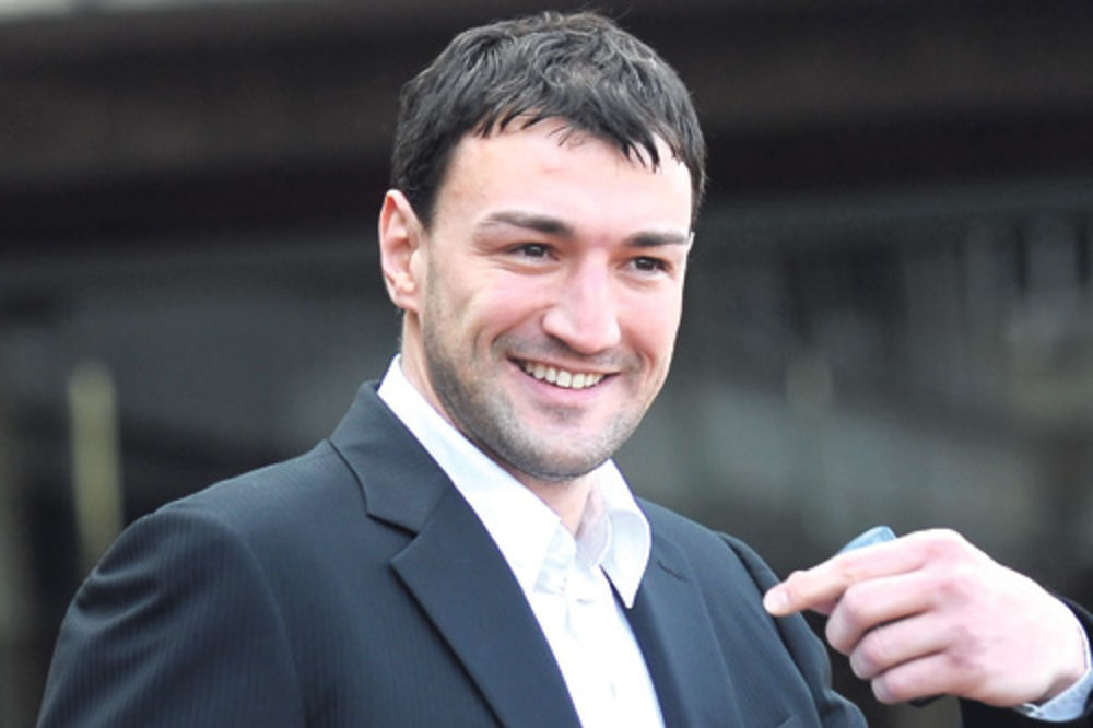 Zoran Stevanović sa kriminalcima pripremio “sačekušu” Vladu Mandiću na Vidikovcu kod Zvornika Zoran Stevanović sa kriminalcima pripremio “sačekušu” Vladu Mandiću na Vidikovcu kod Zvornika