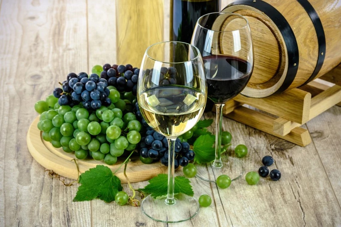 Srbija prodaje vino i rakiju iz Smedereva