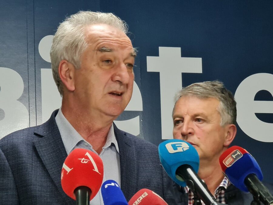 Zbog loših izbornih rezultata: Šarović i svi članovi Predsjedništva SDS podnijeli ostavke