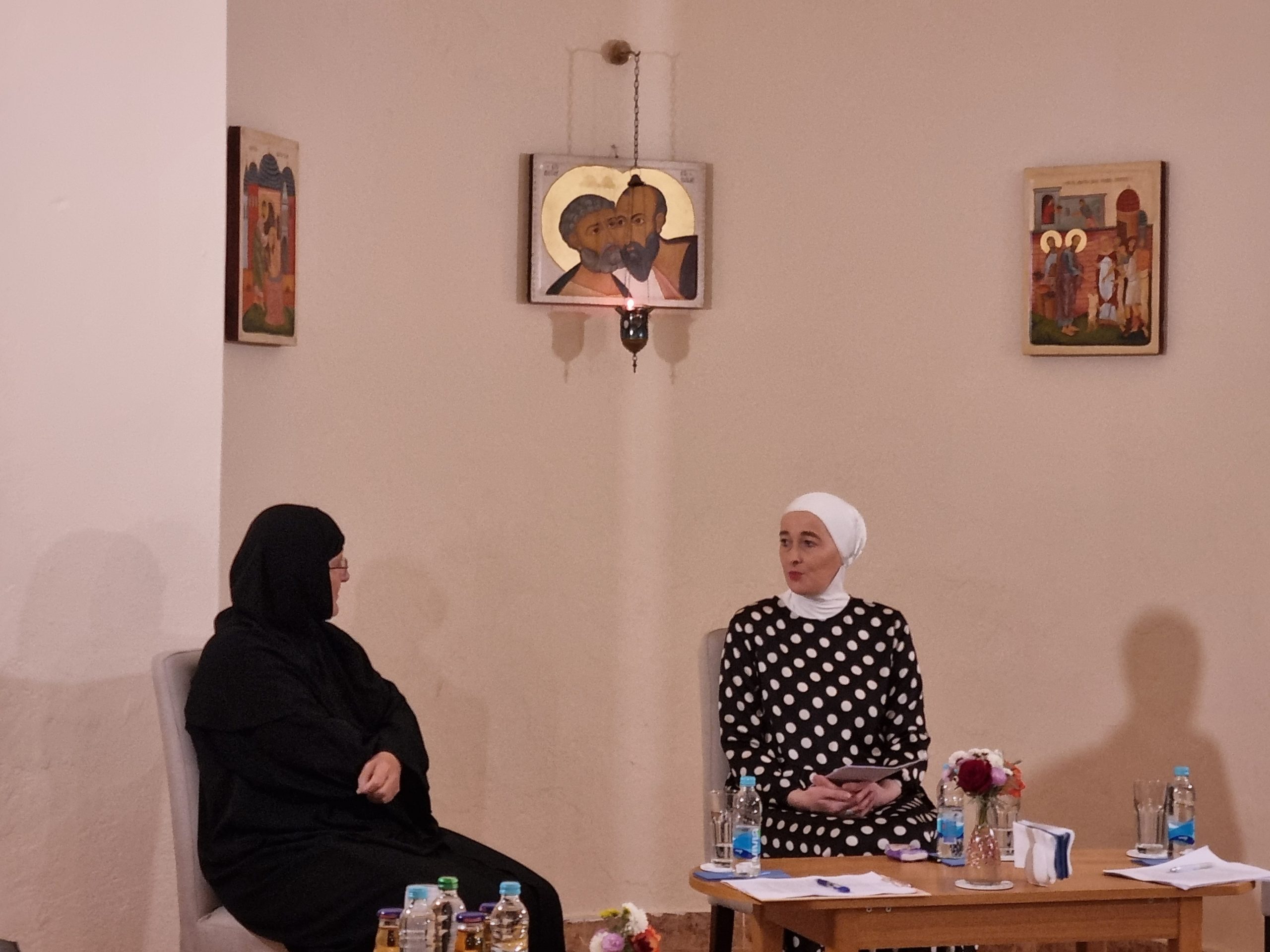 Okrugli sto u Petropavlovom manastiru: Žena u izgradnji zajednice i zajednica u izgradnji žene