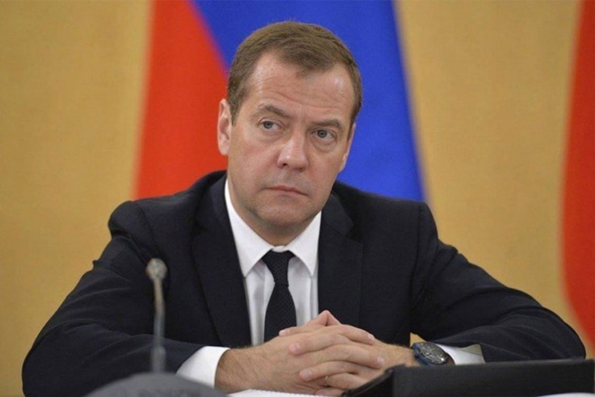 Medvedev: Ruske zalihe oružja dovoljne za sve