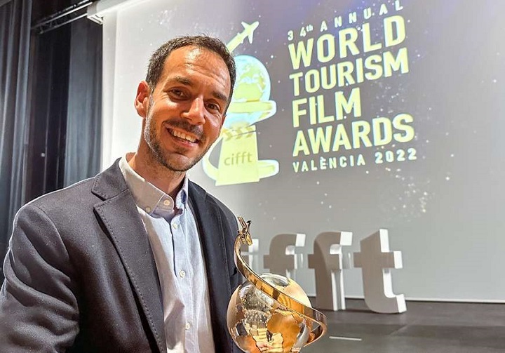 Najbolji turistički film na svijetu: Banjalučanin Robert Dacešin preuzeo nagradu u Španiji