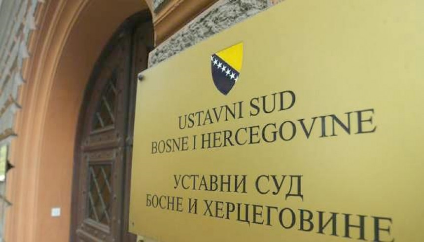 Ustavni sud BiH odgodio raspravu o odlukama Šmita
