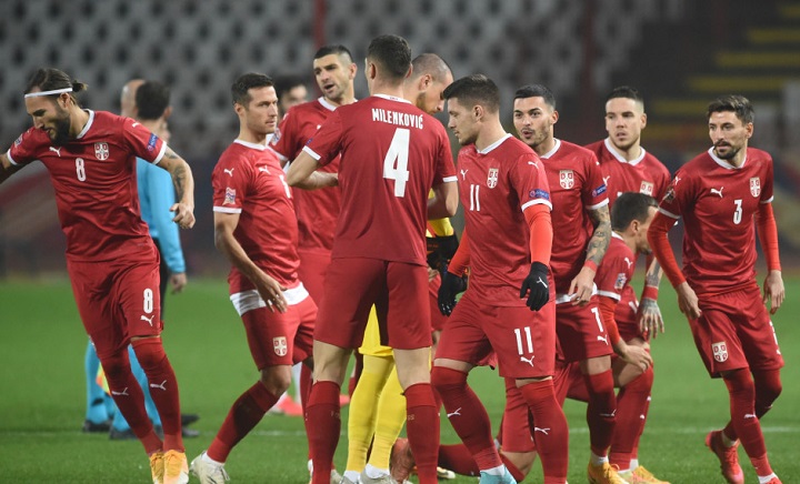 FIFA: Srbija kažnjena zbog zastave, Hrvatska zbog vrijeđanja