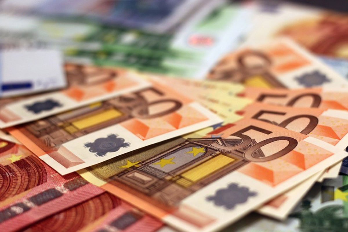 Banjaluka: Izgubljena kesa puna evra, nalazaču slijedi nagrada