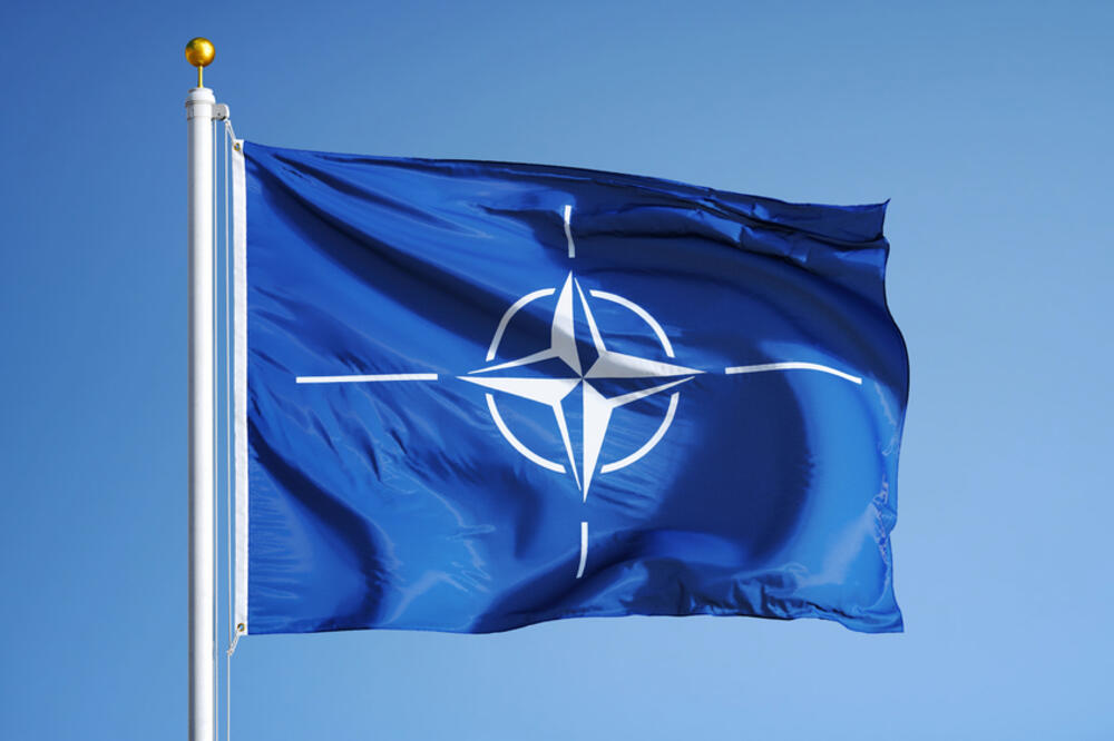 Put u NATO novinari gledaju očima političara