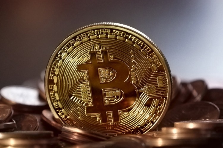 Bitcoin konačno premašio 17.000 dolara i povukao Ether Bitcoin konačno premašio 17.000 dolara i povukao Ether