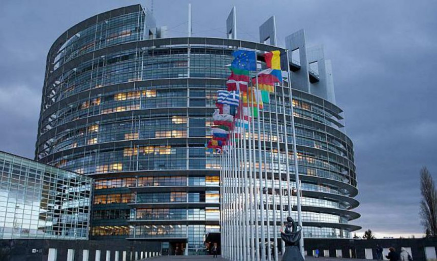 EP u rezoluciji poziva na uvođenje sankcija Dodiku