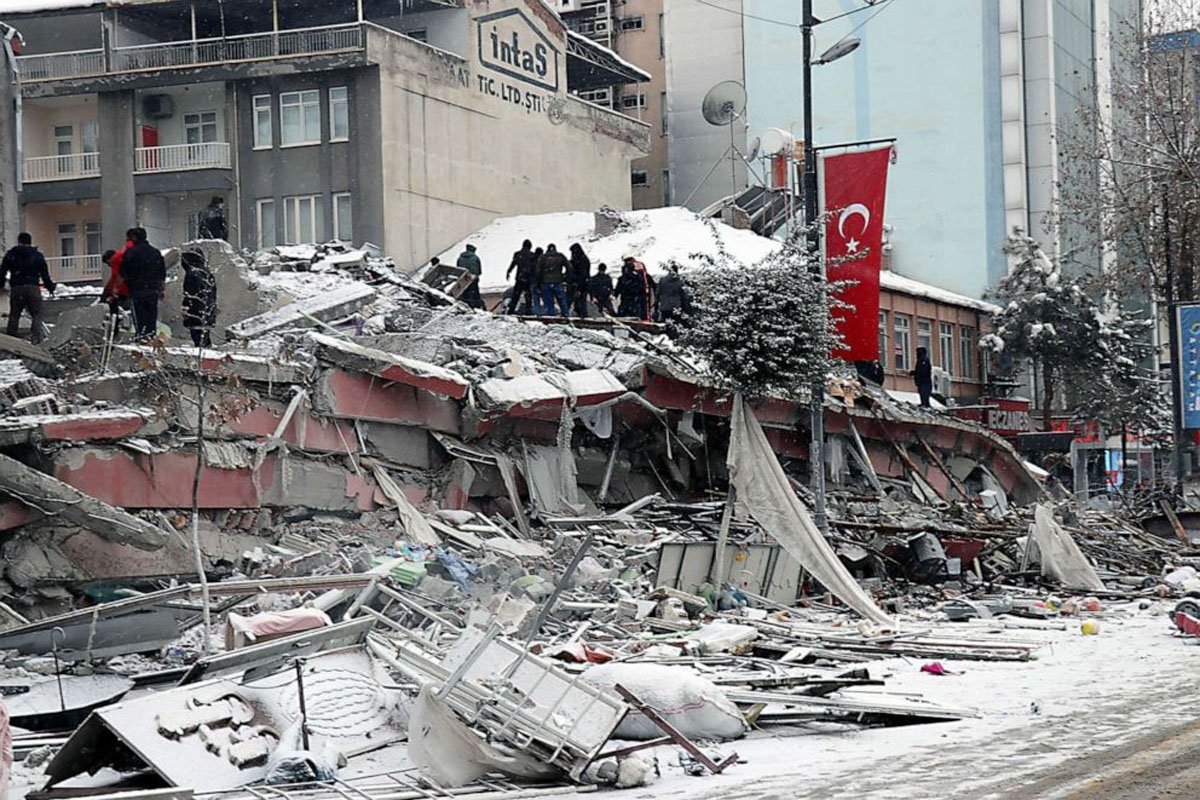 Fudbaler nađen mrtav pod ruševinama nakon zemljotresa