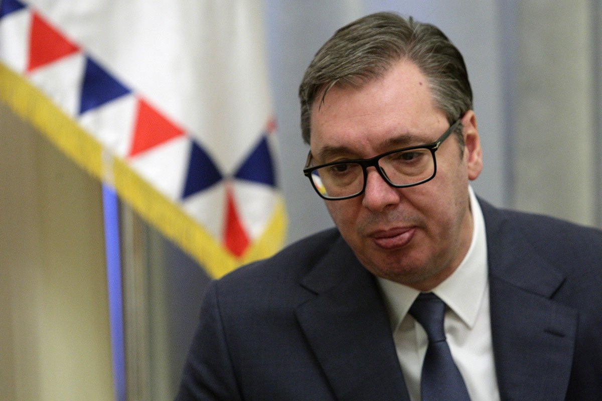 Vučić: Napadaju me jer neću da plaćam reket