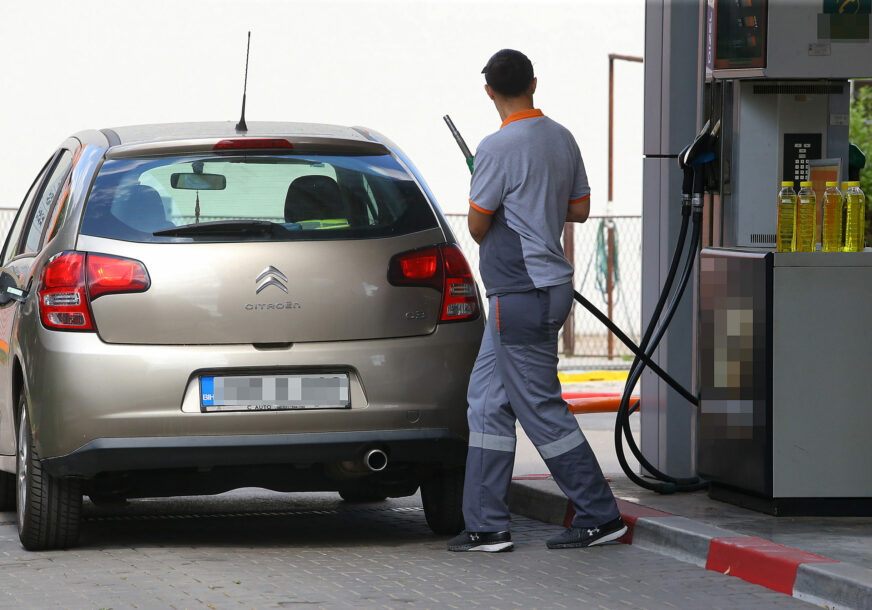 Zašto neće pasti i ostale cijene: Gorivo na benzinskim pumpama na nivou prije „divljanja“