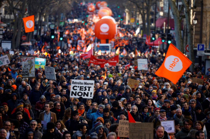 Na ulici milion Francuza: Borba protiv reforme