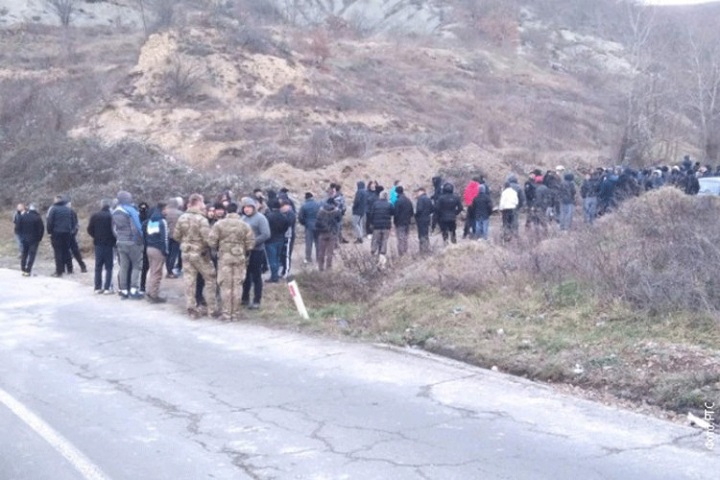 Srbi iz sela Dren i dalje protestuju, traže obustavu radova