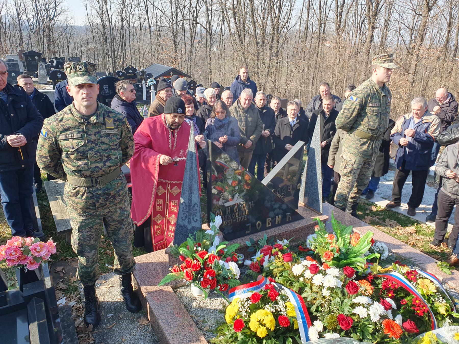 Ugljevik: Obilježene tri decenije od pogibije srpskog junaka pukovnika Milana Jovića