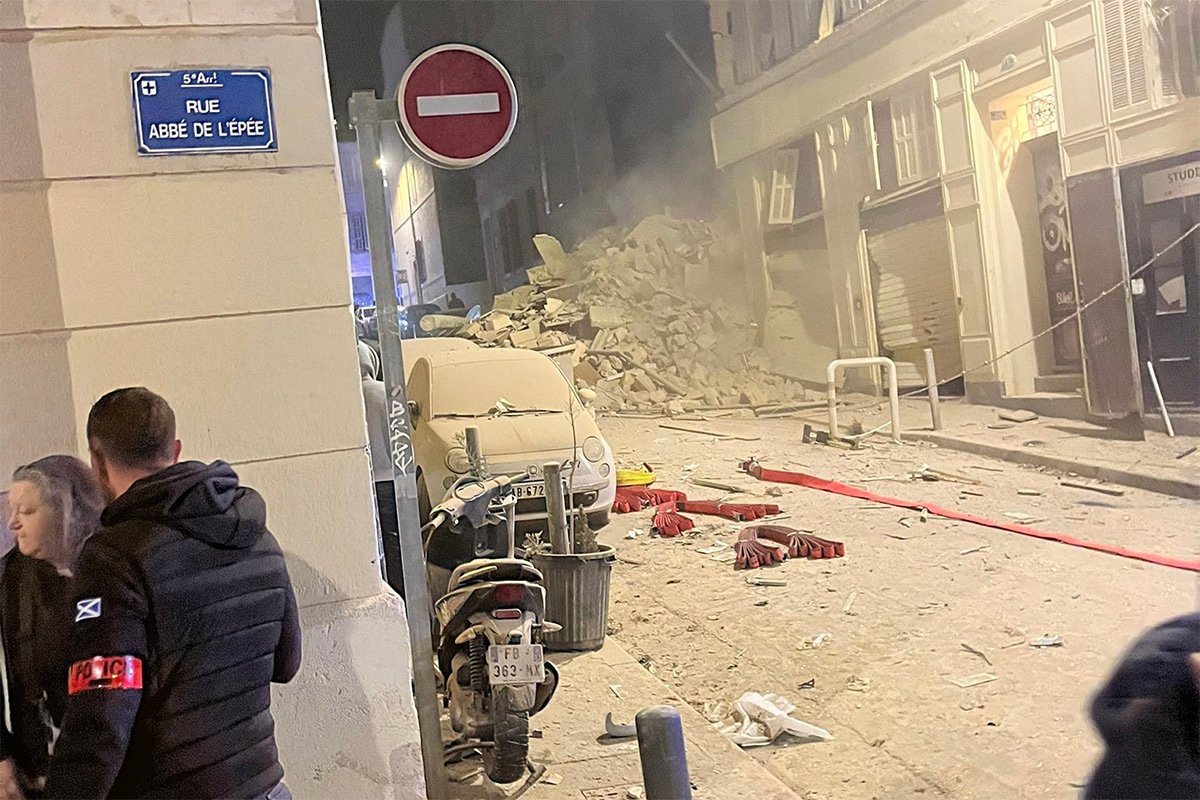 Srušila se zgrada u Marseju, ima žrtava (VIDEO)