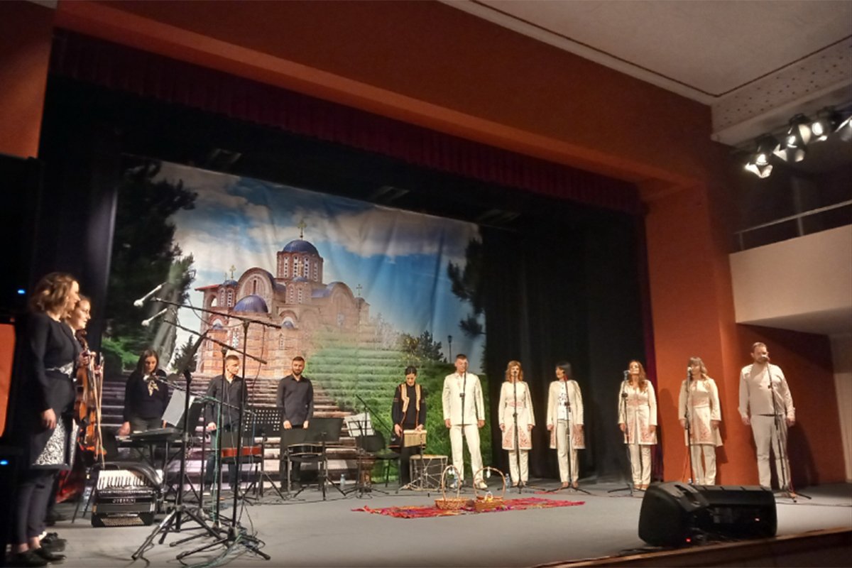 Etno grupa „Zahumlje“ sugrađanima poklonila koncert