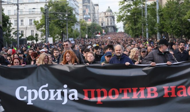 Dodikova “TV Una” prenosi direktno protest protiv vlasti Srbije