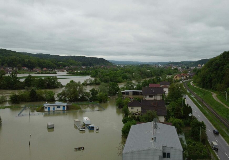 “Jutros je bolja situacija“ Novitović o daljim mjerama u pomoći poplavljenom stanovništvu