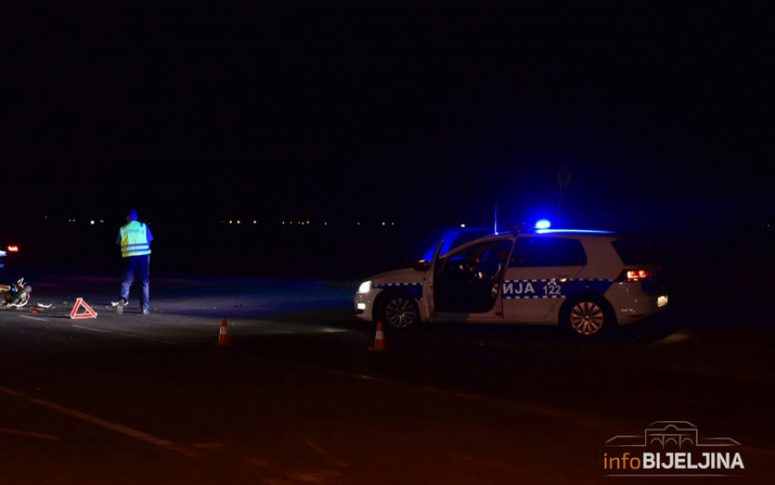 U saobraćajnoj nesreći na putu Brčko – Šamac, tri osobe poginule