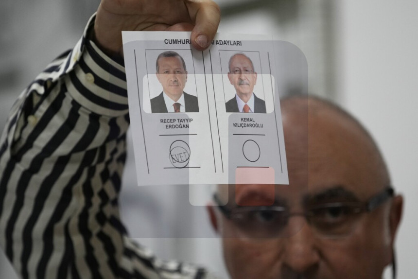 Prvi rezultati: Erdogan vodi sa 57%, Kiličdaroglu na 43%