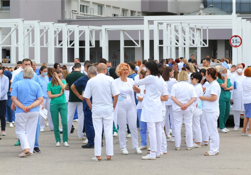Medicinarima neuvezan radni staž: Bolnice i domovi zdravlja duguju 145,6 miliona KM