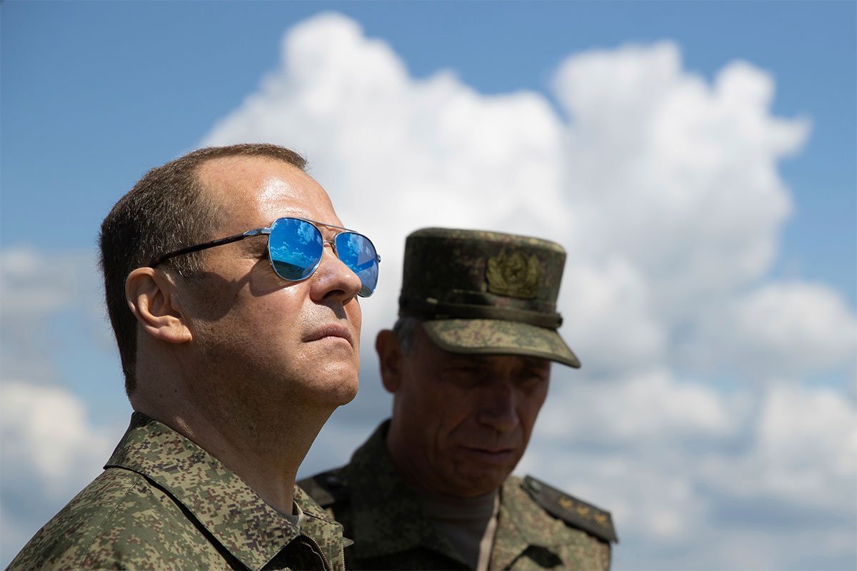 Medvedev: Za ulazak u NATO Ukrajina će morati da se odrekne Kijeva